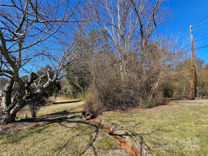 Property image 4 at 2918 Rosewood Lane, Newton, NC 28658