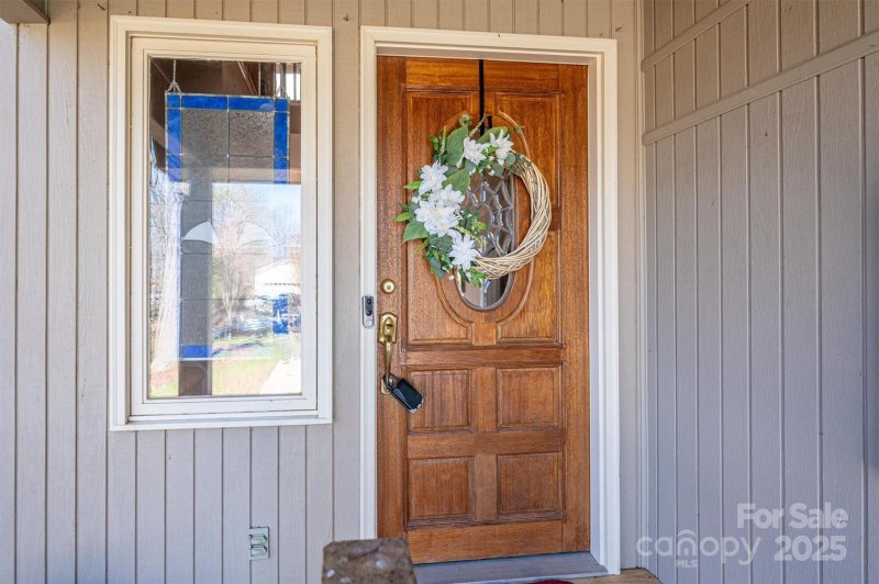 Property image 2 at 8082 Golf Course Drive, Denver, NC 28037