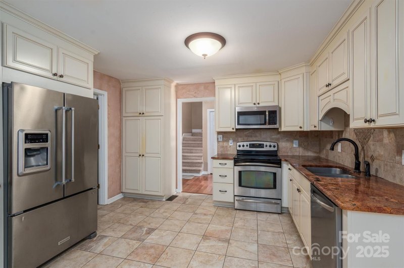 Property image 5 at 8082 Golf Course Drive, Denver, NC 28037