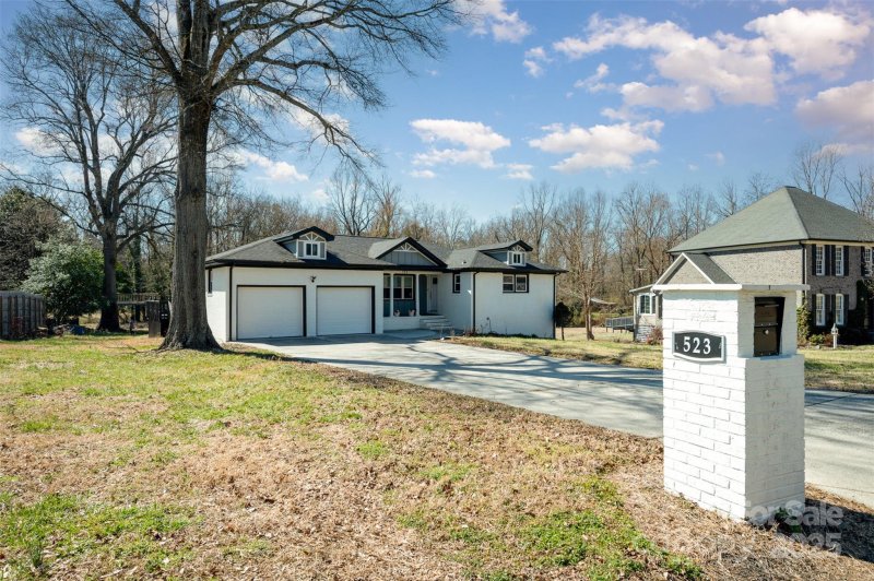 Property image 3 at 523 Belmorrow Drive, Charlotte, NC 28214