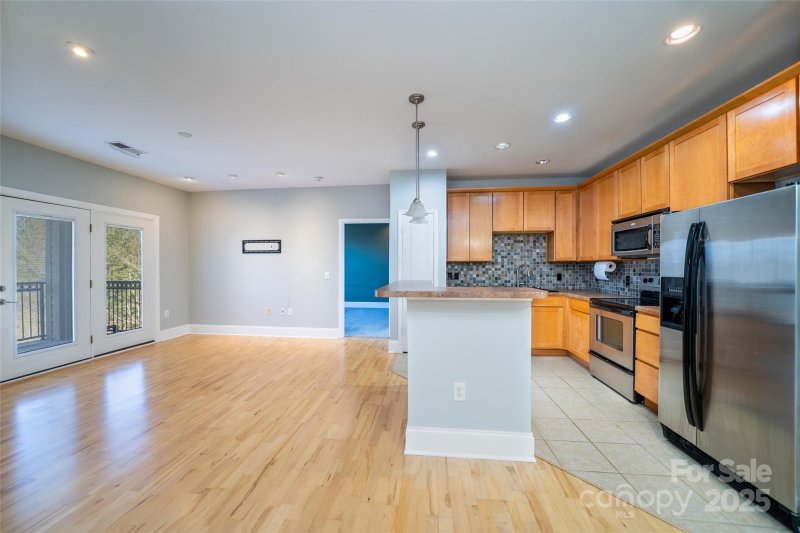 Property image 4 at 202 Brickton Village Circle, Fletcher, NC 28732