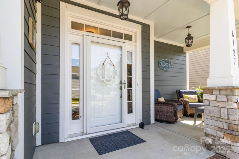 Property image 3 of 6187 Cloverdale Drive in Cameron Creek, Tega Cay, SC 29708