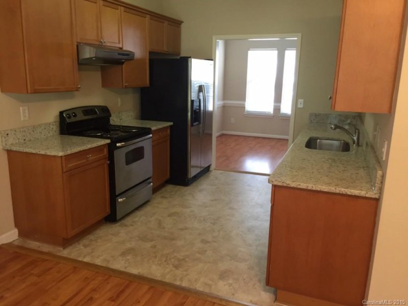 Property image 5 at 4108 Kenton Glenn Court, Concord, NC 28027