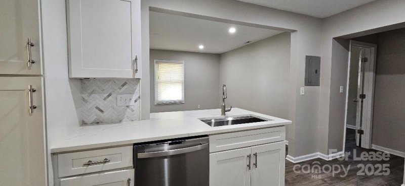 Property image 5 at 600 Concordia Avenue, Charlotte, NC 28206