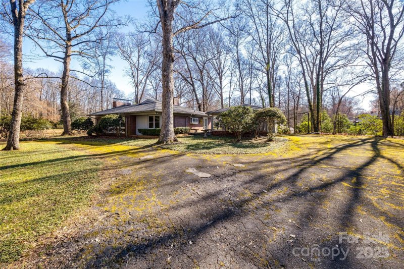 Property image 3 at 4500 Town And Country Drive, Charlotte, NC 28226