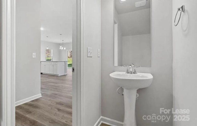 Property image 5 at 4213 Stoneygreen Lane, Charlotte, NC 28215