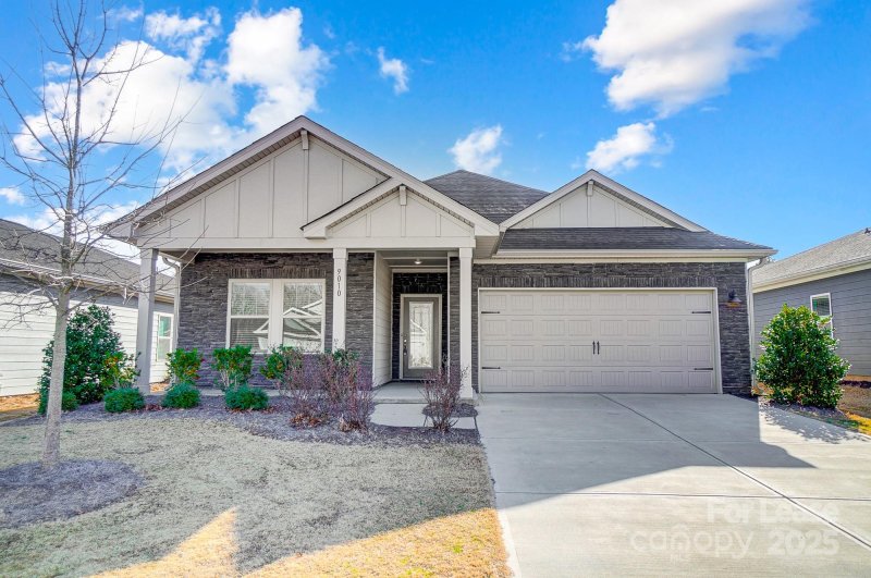 Property image 2 at 9010 Pennegrove Circle, Charlotte, NC 28214