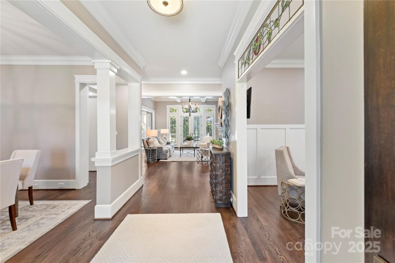 Property image 3 at 8002 Pemswood Street, Charlotte, NC 28277