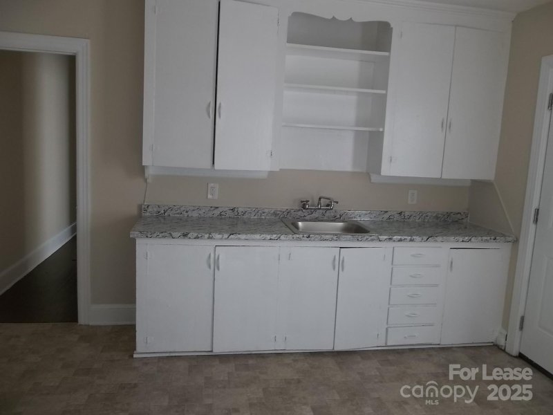 Property image 2 at 1604 Allen Street, Charlotte, NC 28205