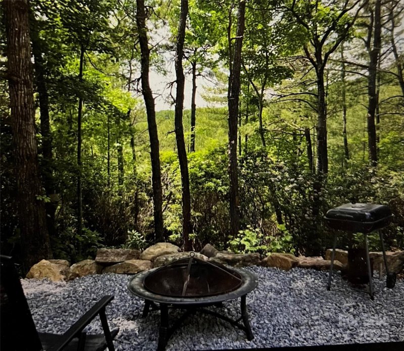 Property image 2 of 475 Bear Cub Drive in Bear Den Acres, Spruce Pine, NC 28777