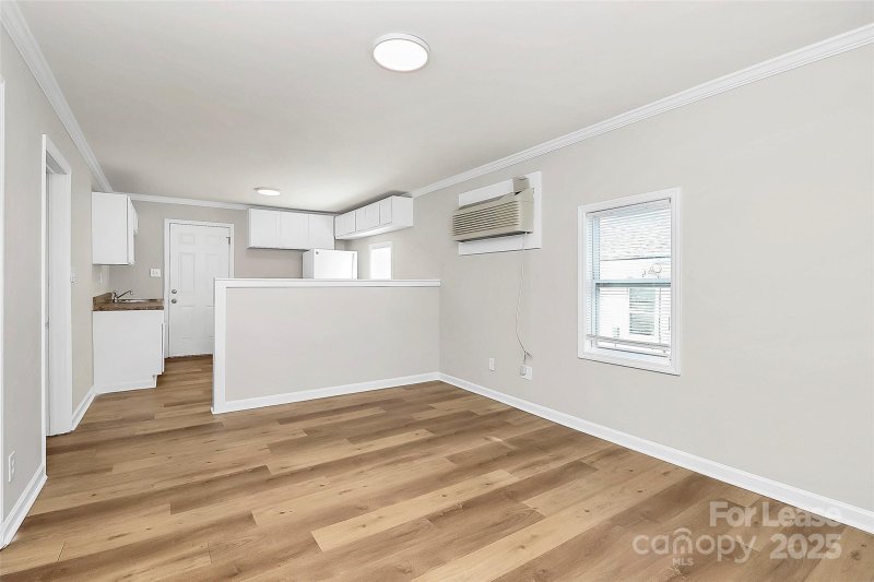 Property image 4 at 2510 Hemphill Street, Charlotte, NC 28208