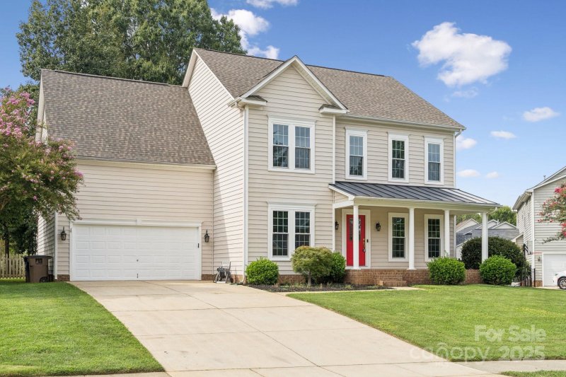 Property image 2 of 2010 Hollyhedge Lane in Brandon Oaks, Indian Trail, NC 28079