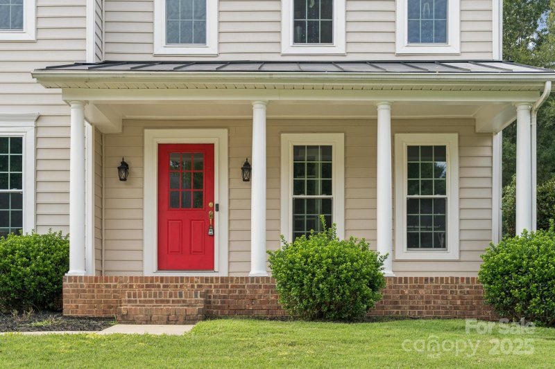 Property image 3 of 2010 Hollyhedge Lane in Brandon Oaks, Indian Trail, NC 28079