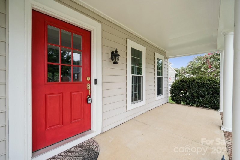 Property image 4 of 2010 Hollyhedge Lane in Brandon Oaks, Indian Trail, NC 28079