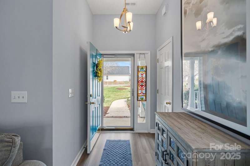 Property image 3 at 706 Jordans Pond Lane, Charlotte, NC 28214