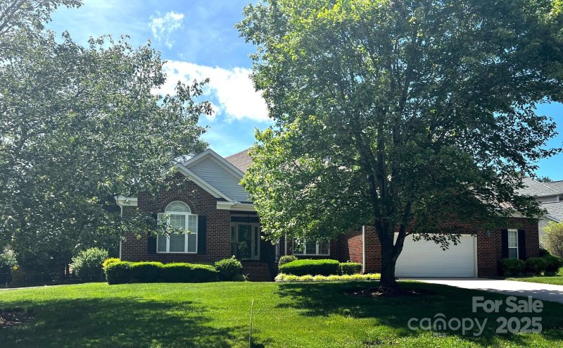 Property image 2 of 7700 Sedgebrook Drive in The Gates, Stanley, NC 28164