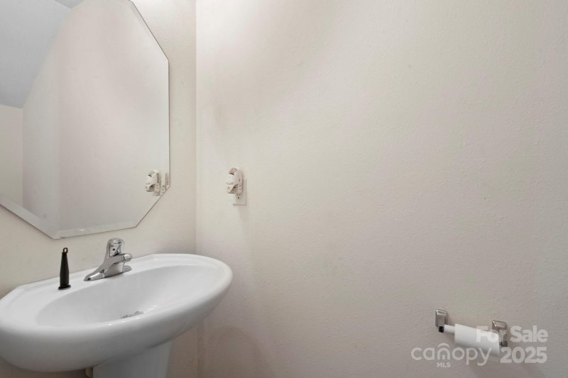 Property image 4 of 3627 Alexander Forest Drive in Nevin Glen, Charlotte, NC 28269