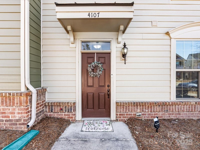 Property image 3 at 4107 Audubon Park Drive, Charlotte, NC 28217