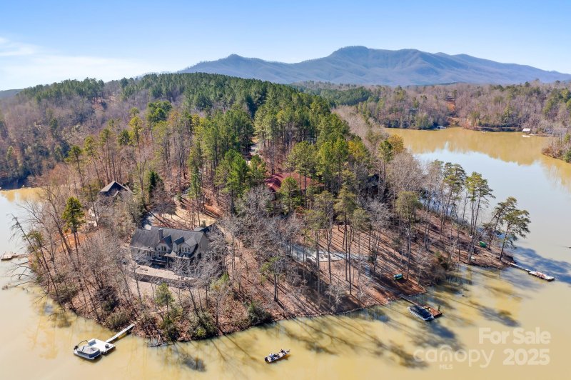 Property image 5 of 940 Hawk Ridge Drive in Lake Adger, Mill Spring, NC 28756