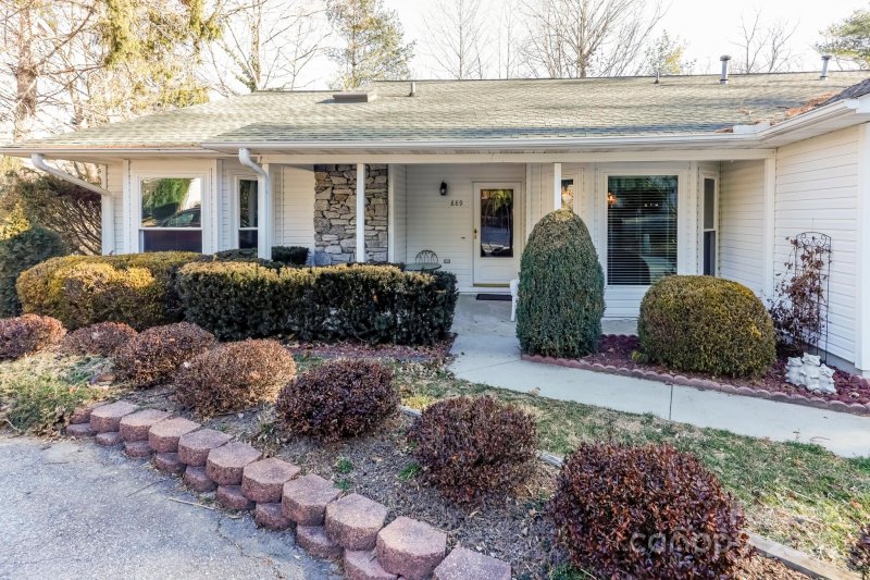 Property image 5 at 889 Sandburg Terrace, Hendersonville, NC 28791