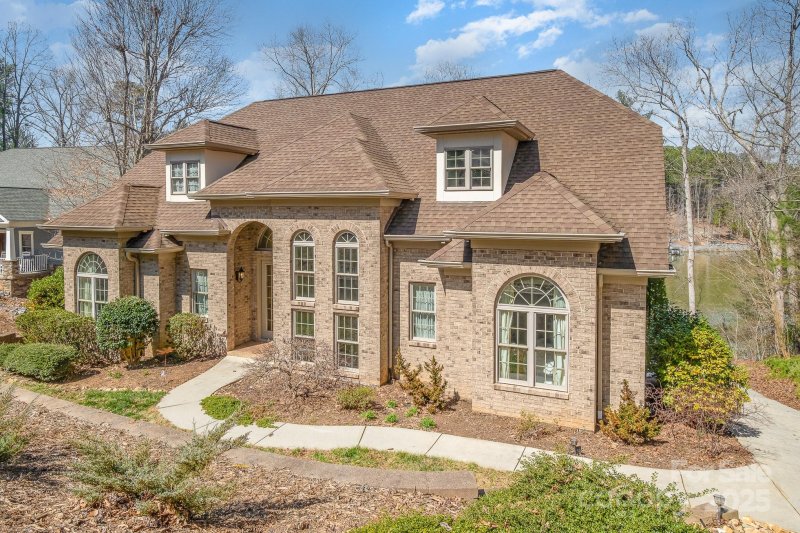 Property image 3 at 136 Winwood Circle, Granite Falls, NC 28630