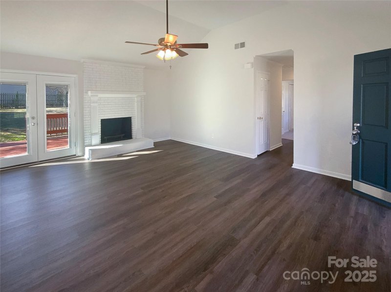 Property image 3 at 14106 Carriage Lake Drive, Charlotte, NC 28273