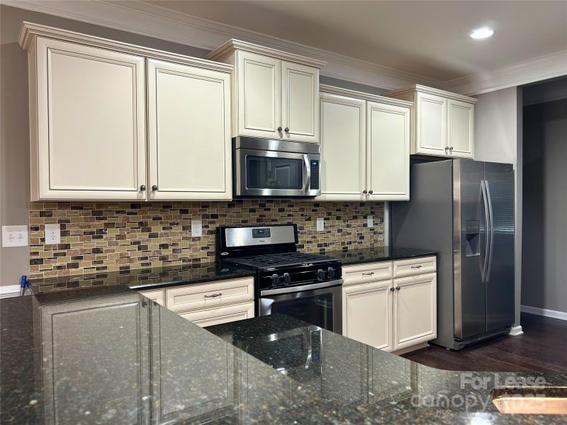 Property image 4 at 5803 Mcclintock Drive, Denver, NC 28037