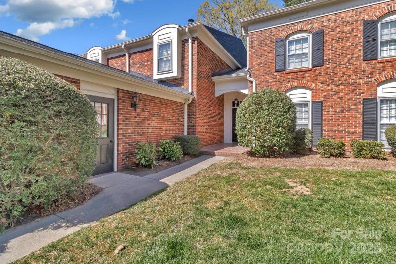 Property image 2 at 7214 Quail Meadow Lane, Charlotte, NC 28210