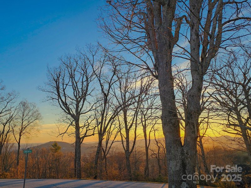 Property image 5 of 214 Summerset Drive in Grand Highlands at Bearwallow, Hendersonville, NC 28792