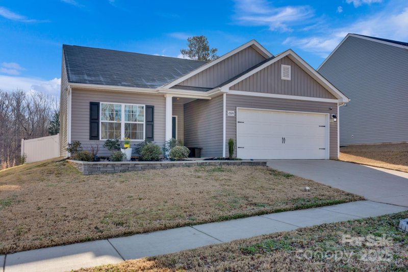 Property image 2 at 2324 Lanza Drive, Charlotte, NC 28215