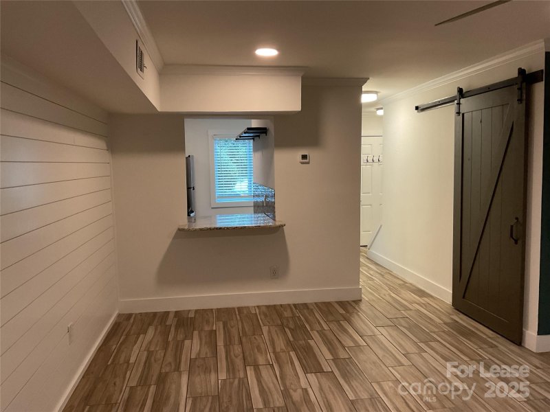 Property image 4 at 951 Hollywood Street, Charlotte, NC 28211