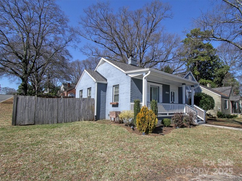 Property image 3 at 2046 Cartier Way, Charlotte, NC 28208