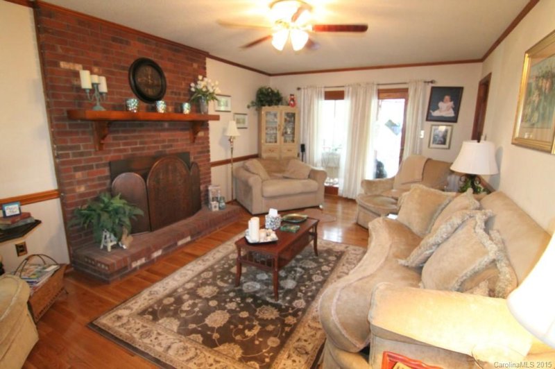 Property image 4 at 2405 Gardenside Drive, Gastonia, NC 28056