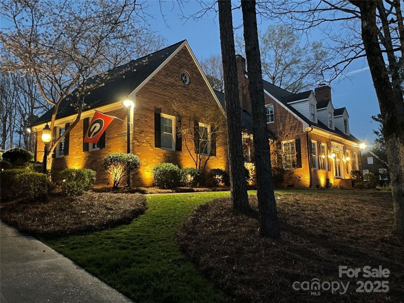 Property image 3 at 341 Beckwick Lane, Concord, NC 28025