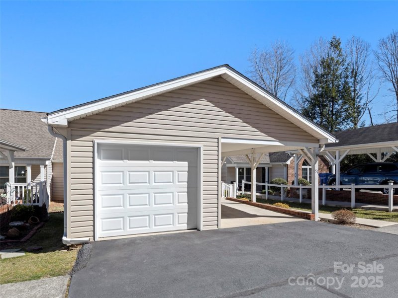 Property image 2 at 55 S Woodridge View Court, Hendersonville, NC 28791