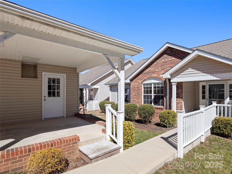 Property image 4 at 55 S Woodridge View Court, Hendersonville, NC 28791