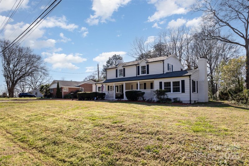 Property image 4 at 1201 Edgefield Avenue, Gastonia, NC 28052