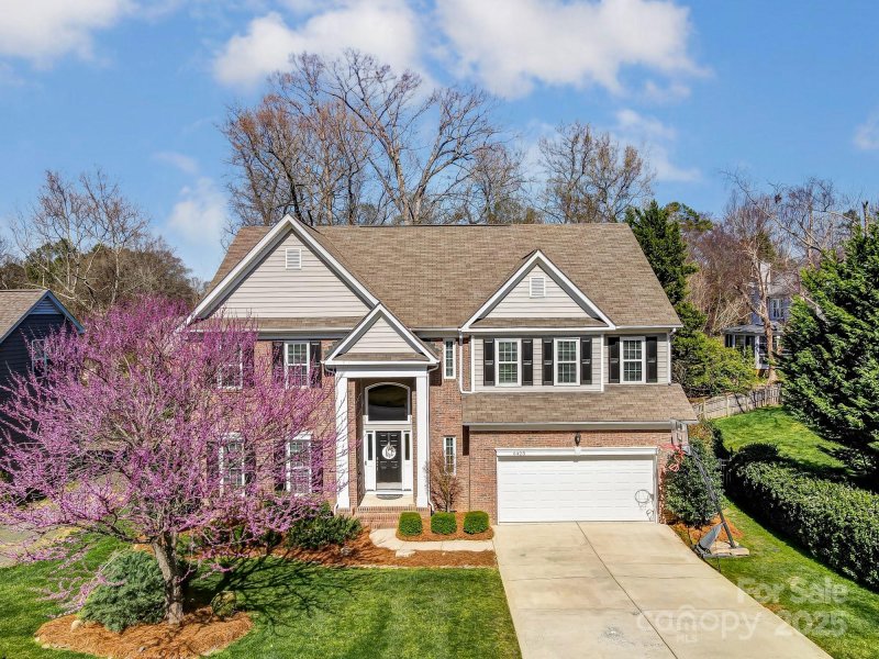 6423 Red Maple Drive