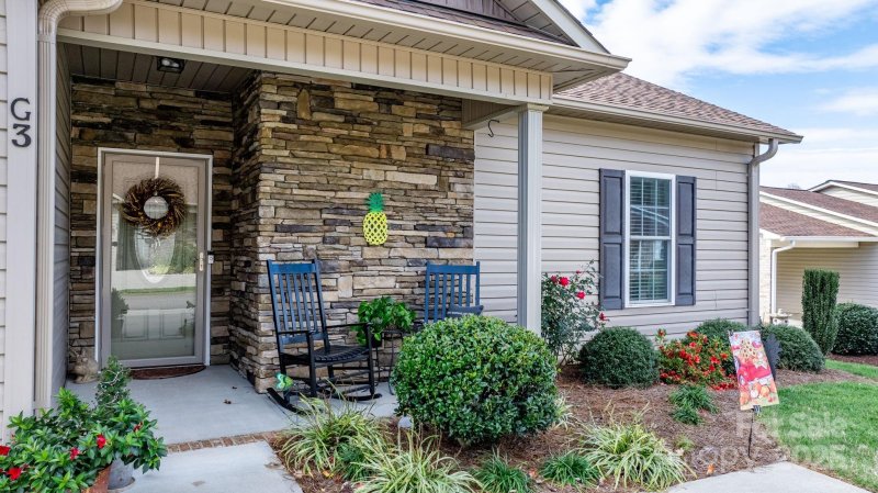 Property image 2 at 505 2nd Street Place, Conover, NC 28613