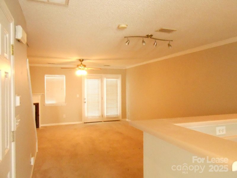 Property image 5 at 10121 Reindeer Way Lane, Charlotte, NC 28216