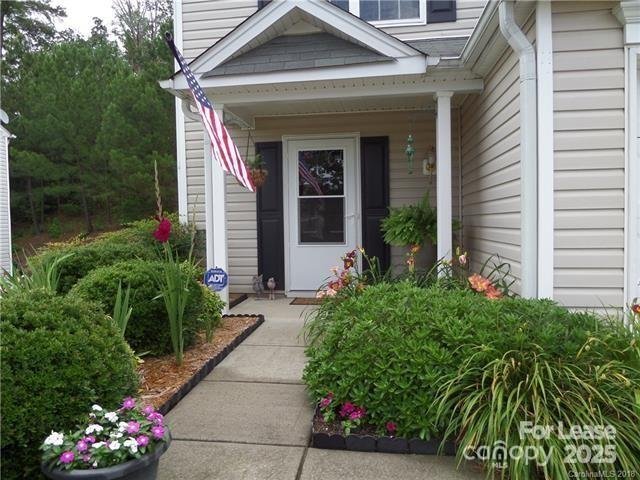 Property image 2 at 6528 Forest Cross Drive, Charlotte, NC 28216