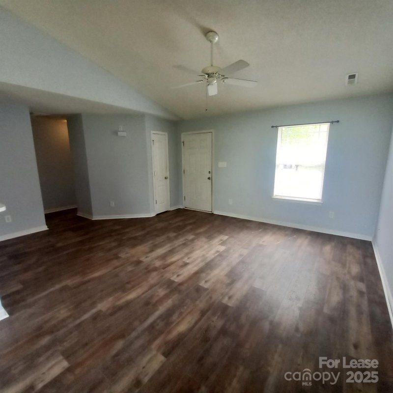 Property image 5 at 104 Duxbury Road, Mooresville, NC 28115