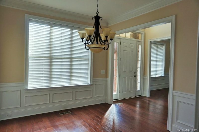 Property image 2 at 7309 Edenbridge Lane, Charlotte, NC 28226