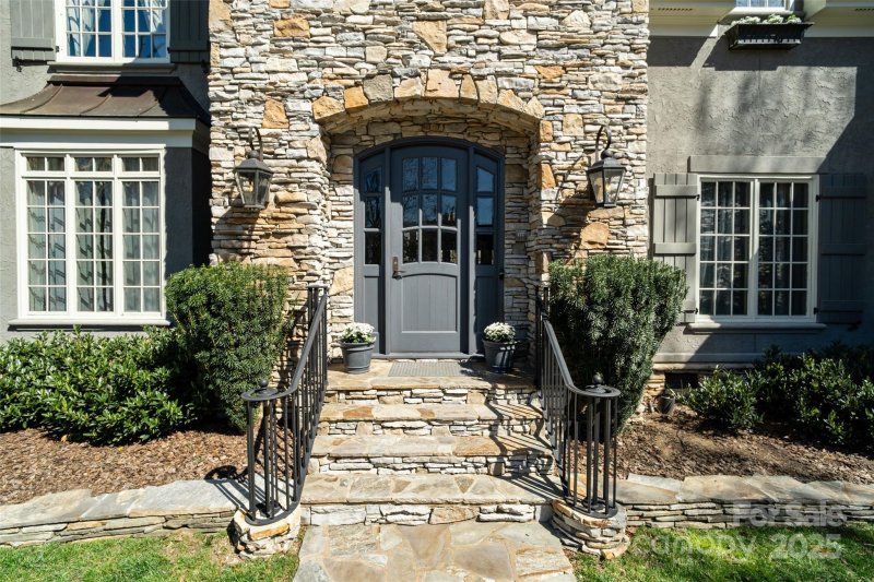 Property image 3 at 2209 Vauxhall Court, Charlotte, NC 28226