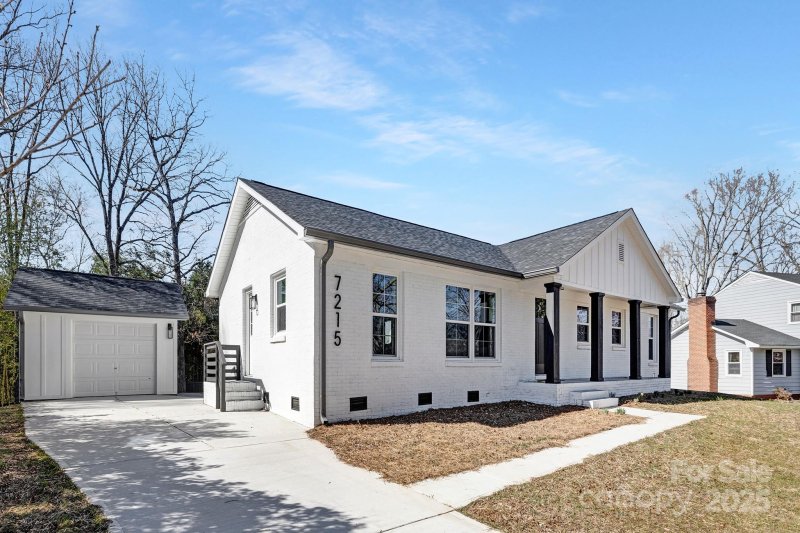 Property image 3 at 7215 Kilcullen Drive, Charlotte, NC 28270