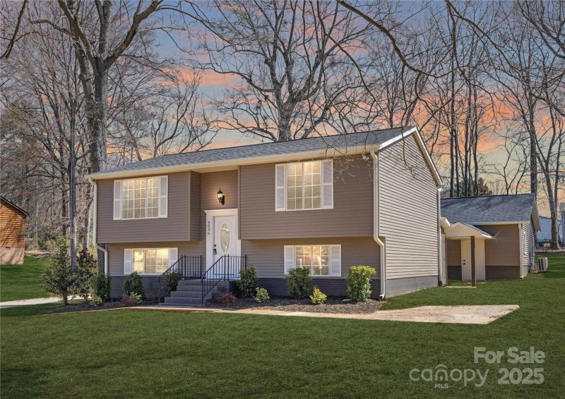 Property image 2 at 4836 Cheviot Road, Charlotte, NC 28269