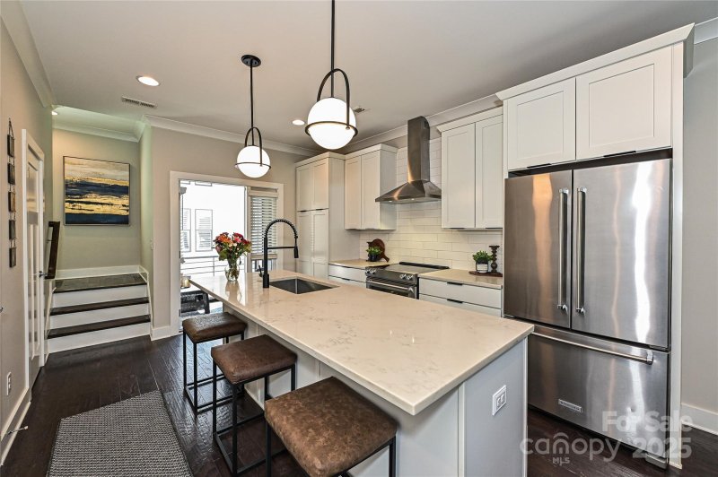 Property image 5 at 231 Uptown West Drive, Charlotte, NC 28208