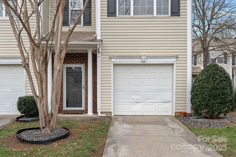 Property image 2 at 4264 Glenlea Commons Drive, Charlotte, NC 28216