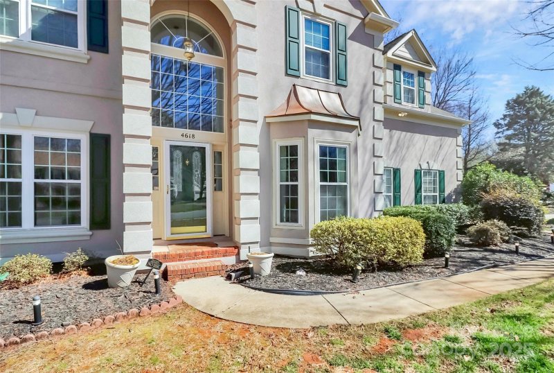 Property image 4 at 4618 Kirkgard Trail, Charlotte, NC 28269