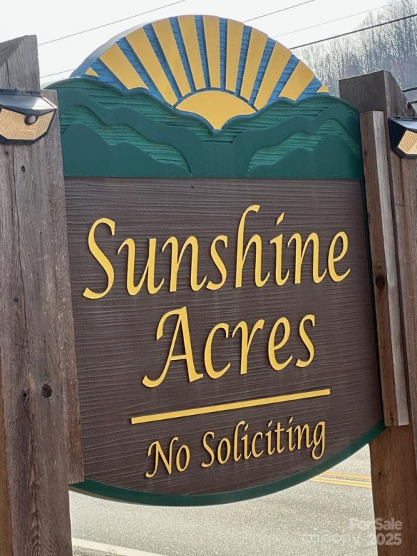 Sunshine Acres, Sylva Community